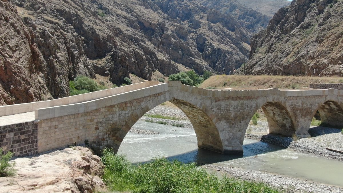 Sivas’ın 8 asırlık harikası: Kız Köprüsü